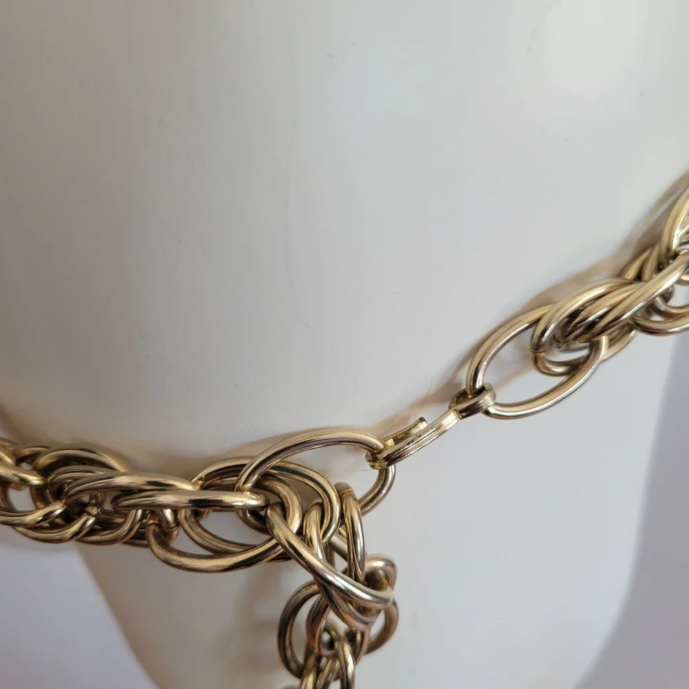 Vintage features chunky